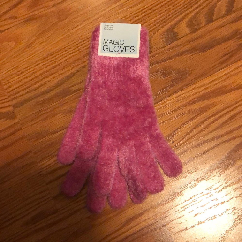 Fuzzy Pink Magic Gloves